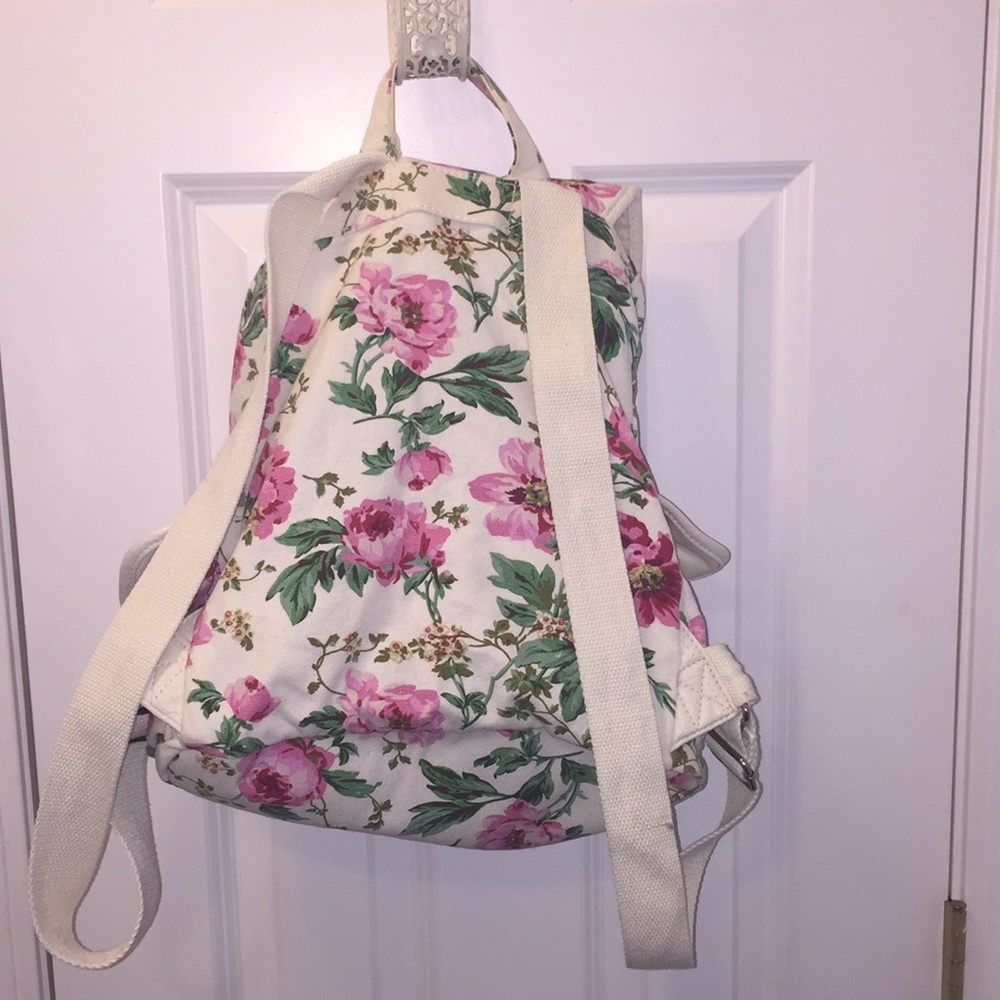 Pretty Floral  backpack - Picture 5 of 5